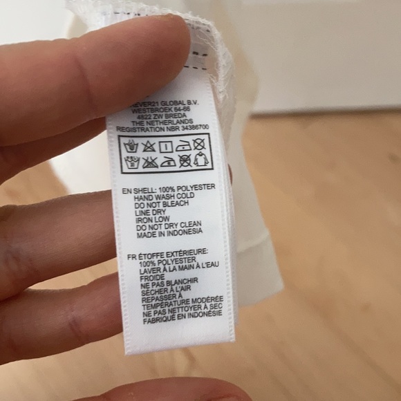 Cream Ruffle blouse - Picture 5 of 6